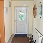 Urlaub Unterm Reetdachhaus Am Neuensiener *