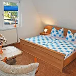 Urlaub Unterm Reetdachhaus Am Neuensiener Appartamento