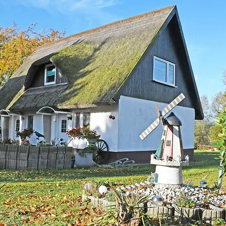 Apartmán Urlaub Unterm Reetdachhaus Am Neuensiener