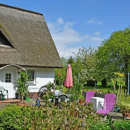 Urlaub Unterm Reetdachhaus Am Neuensiener Apartmán