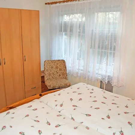 Urlaub Unterm Reetdachhaus Am Neuensiener Apartmán Neuensien
