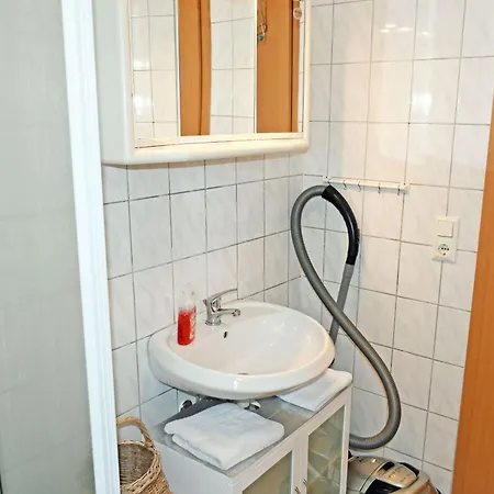 Apartmán Urlaub Unterm Reetdachhaus Am Neuensiener Neuensien