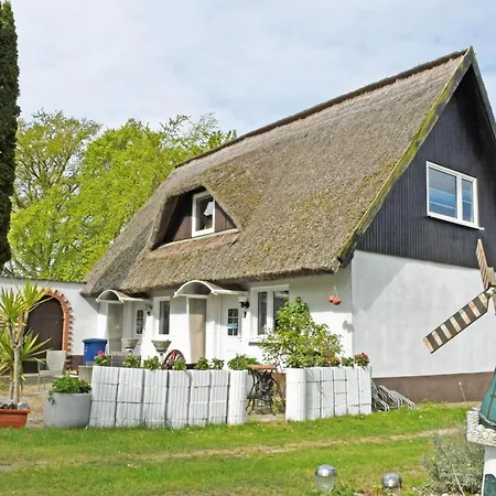 Urlaub Unterm Reetdachhaus Am Neuensiener Neuensien