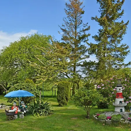 Urlaub Unterm Reetdachhaus Am Neuensiener Neuensien