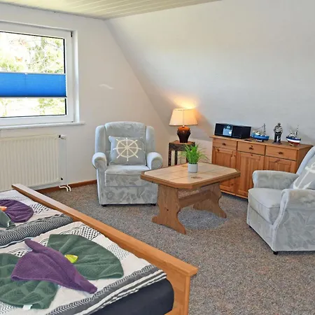 Apartman Urlaub Unterm Reetdachhaus Am Neuensiener *