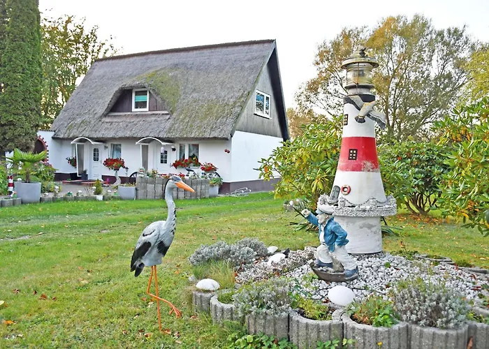 Urlaub Unterm Reetdachhaus Am Neuensiener * Neuensien