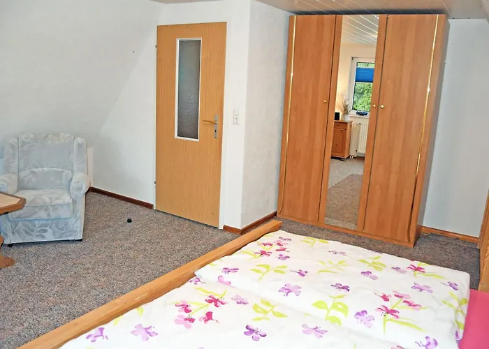 Urlaub Unterm Reetdachhaus Am Neuensiener Neuensien
