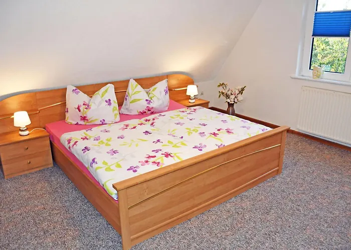 Urlaub Unterm Reetdachhaus Am Neuensiener Neuensien